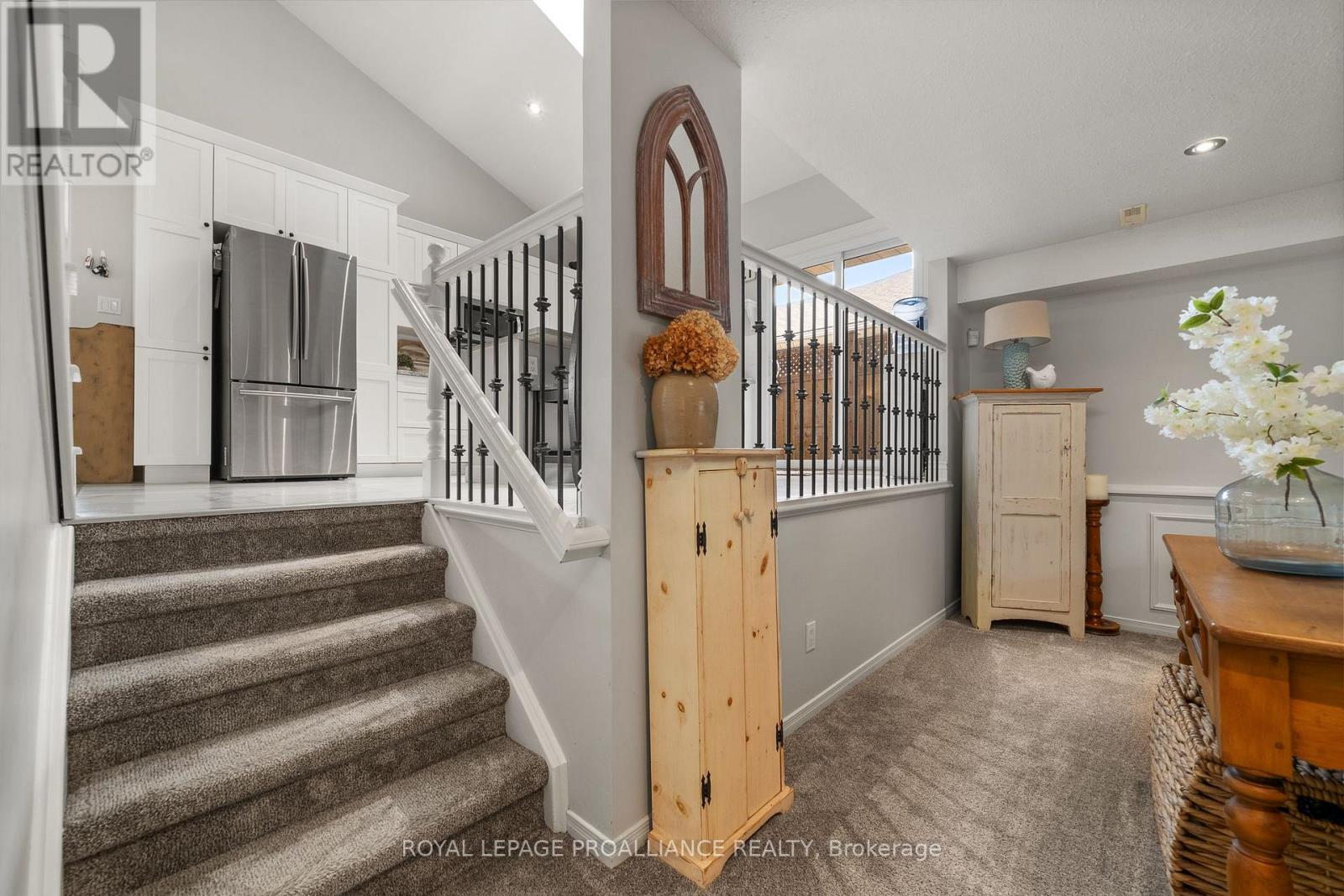 9 Spruce Gardens, Belleville, Ontario  K8N 5W3 - Photo 21 - X12485409