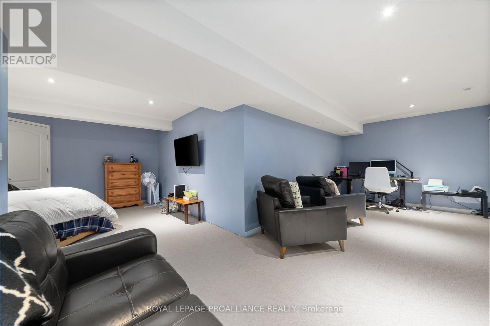 9 Spruce Gardens, Belleville, Ontario  K8N 5W3 - Photo 33 - X12485409