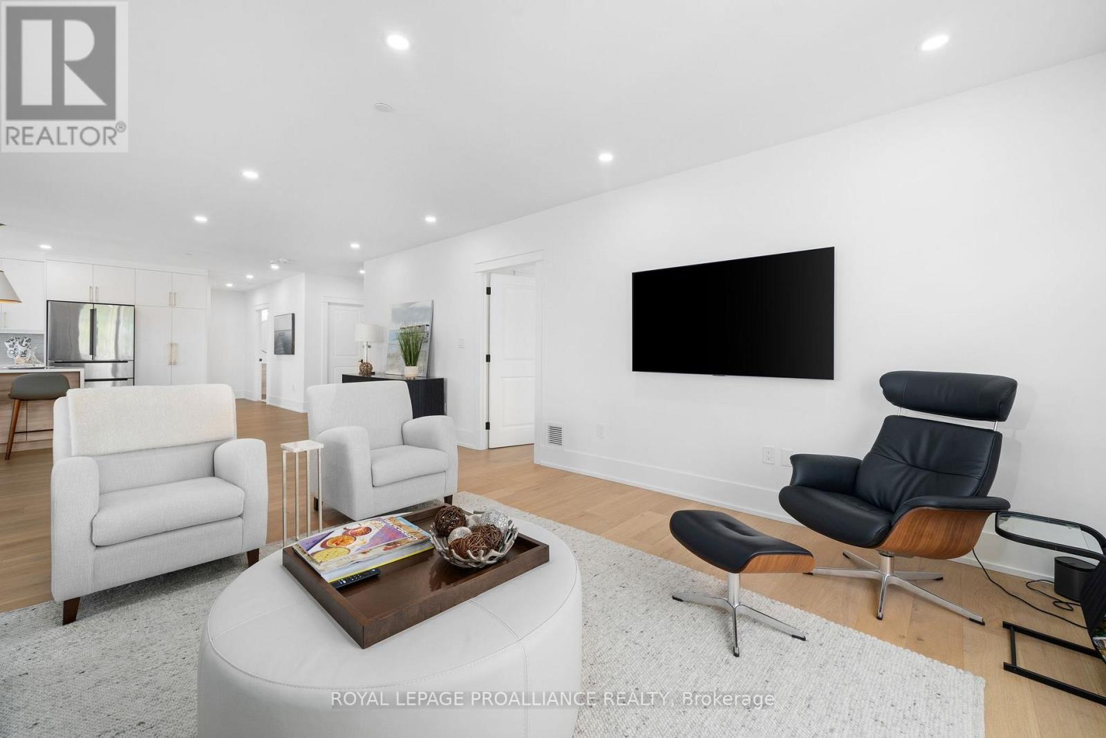 409 - 17 Cleave Avenue, Prince Edward County, Ontario  K0K 2T0 - Photo 16 - X12486858