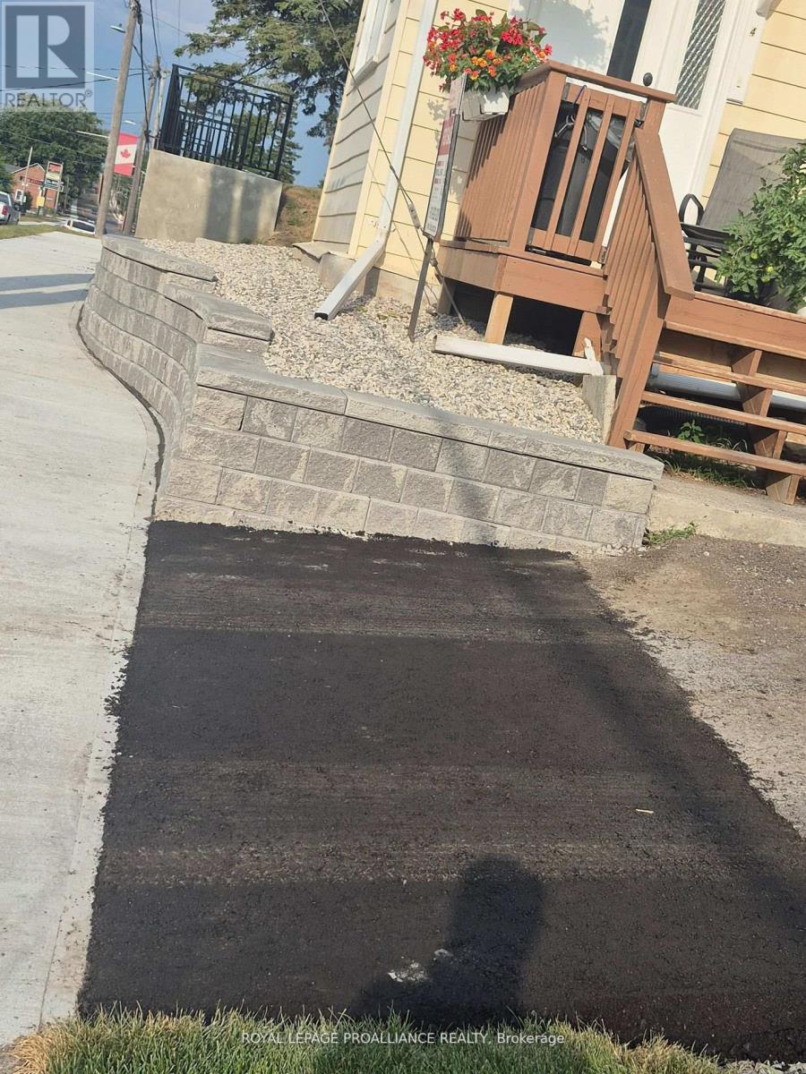 91 St Lawrence Street E, Centre Hastings, Ontario  K0K 2K0 - Photo 32 - X12487655