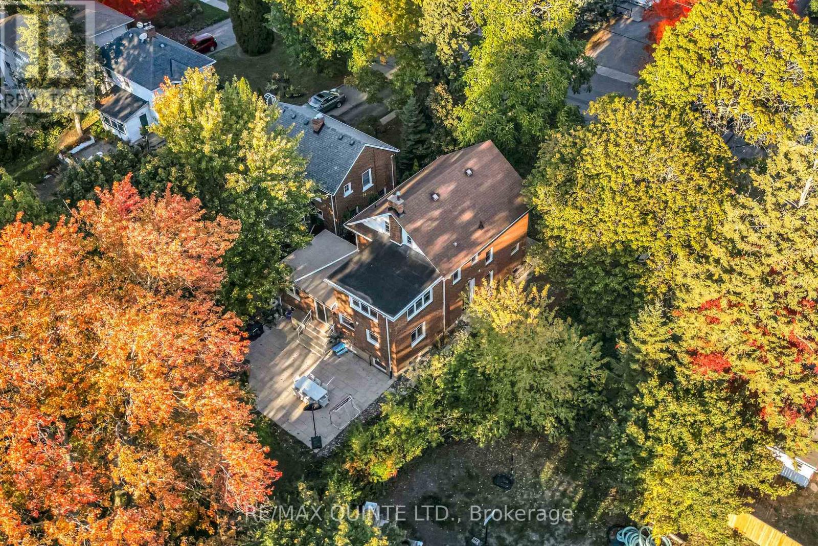 126 Dufferin Avenue, Belleville, Ontario  K8N 3X1 - Photo 2 - X12487762