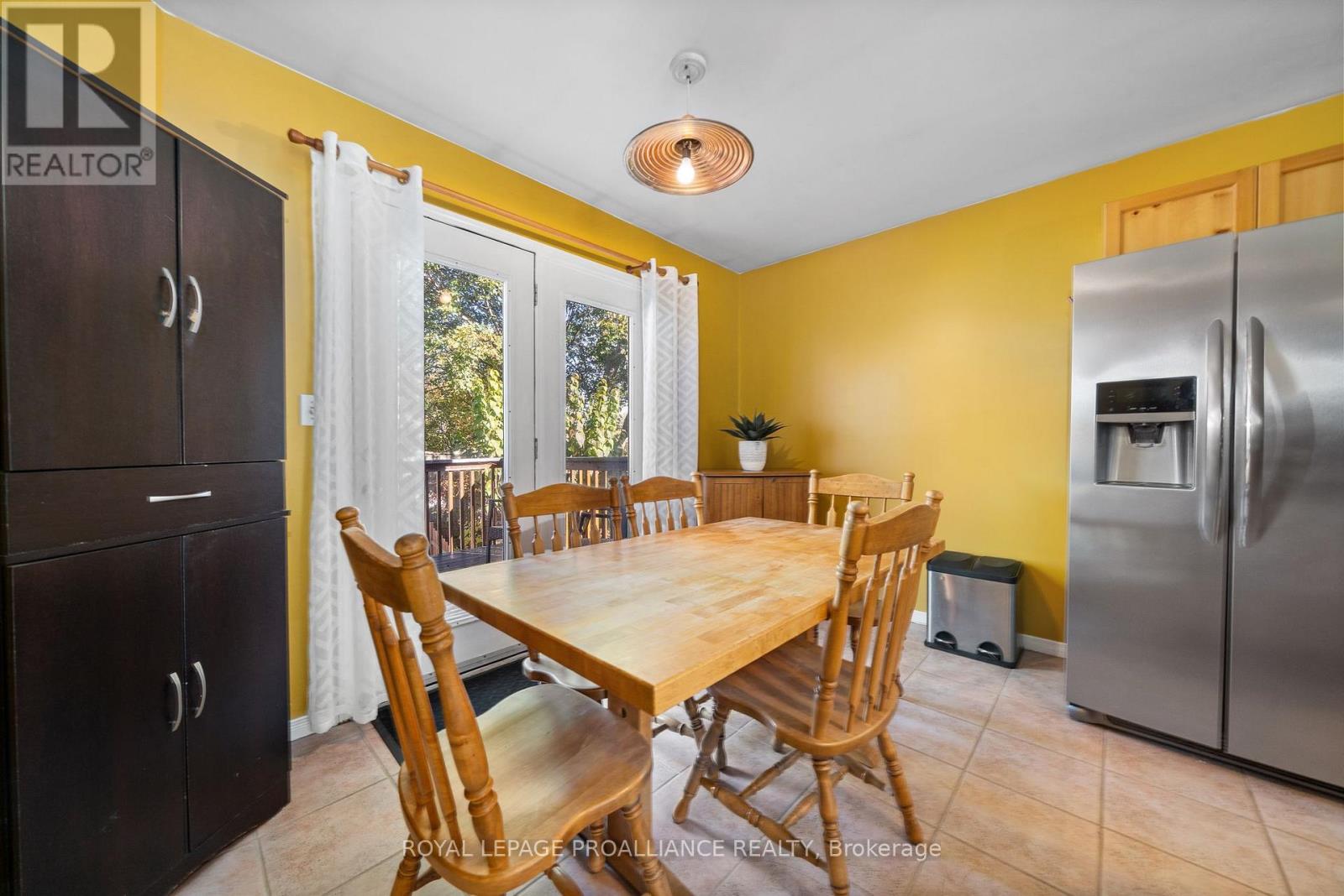 25 Faraday Gardens, Belleville, Ontario  K8P 5J5 - Photo 15 - X12491558