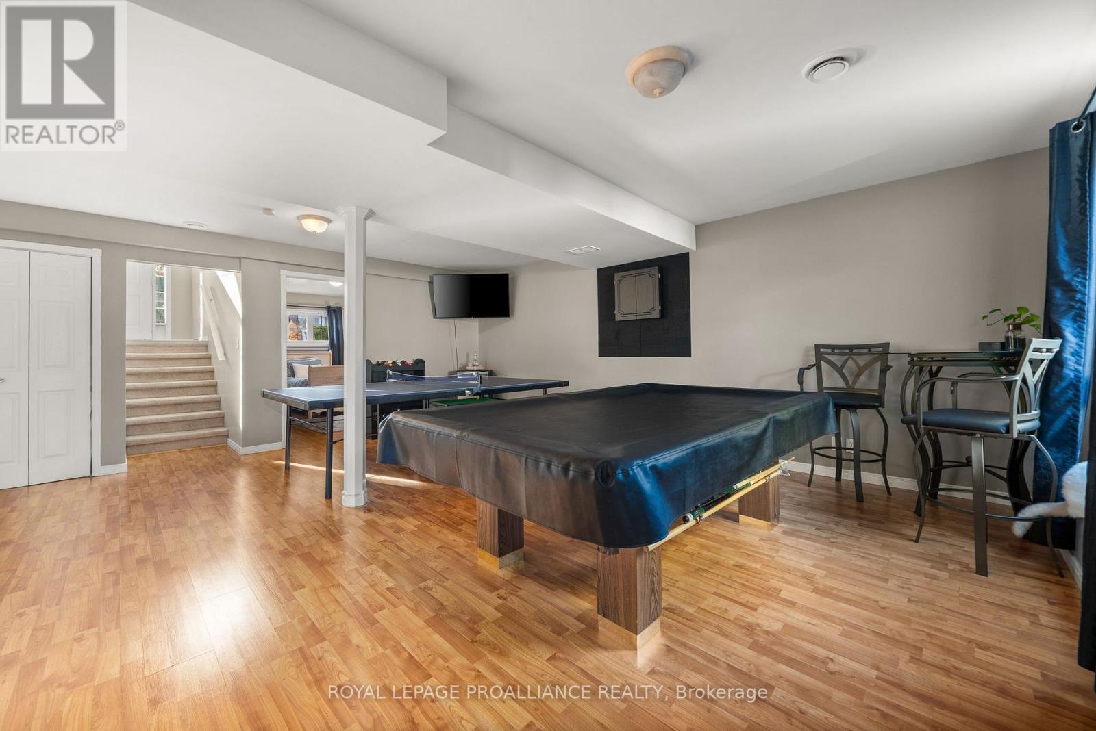 25 Faraday Gardens, Belleville, Ontario  K8P 5J5 - Photo 25 - X12491558