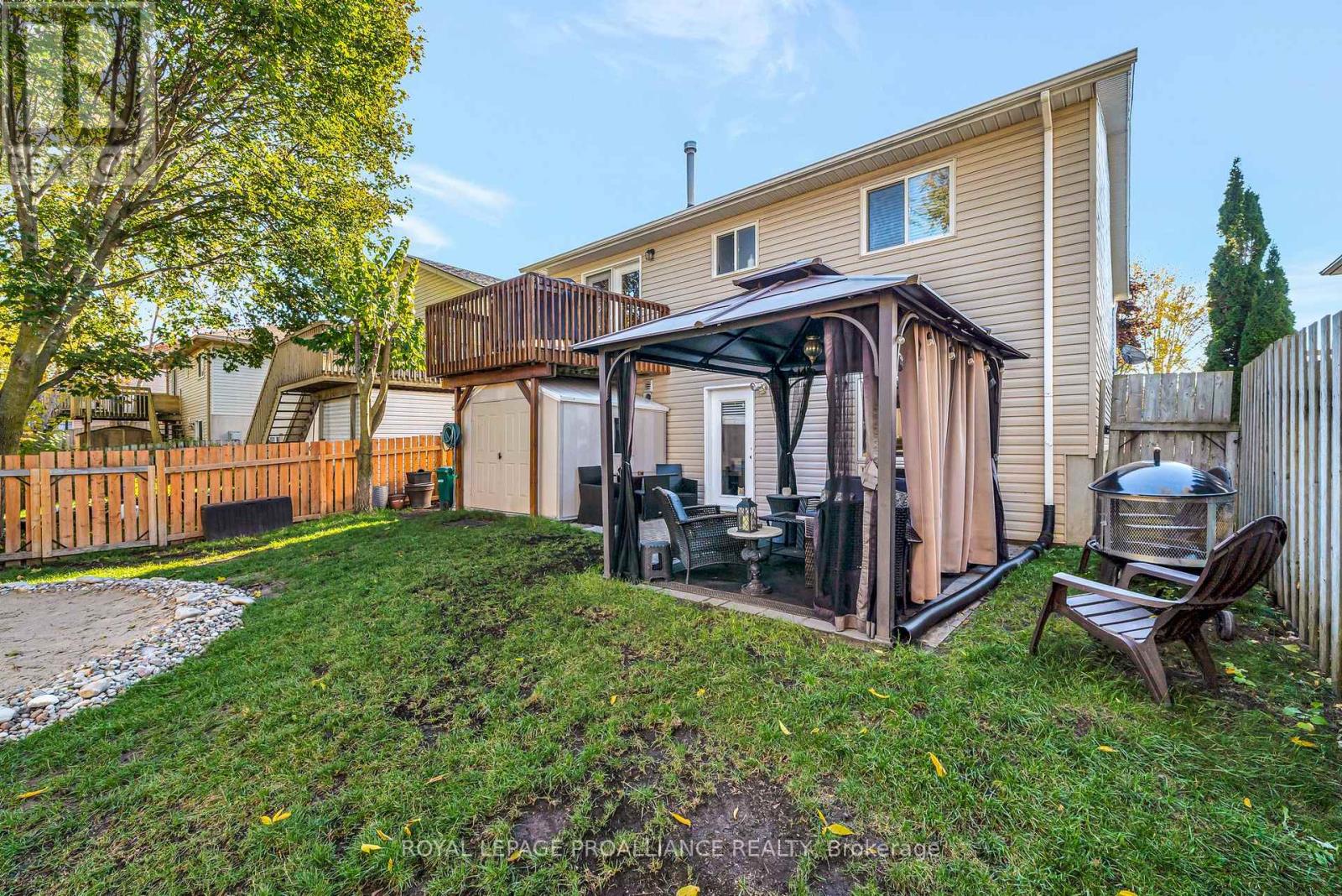 25 Faraday Gardens, Belleville, Ontario  K8P 5J5 - Photo 30 - X12491558