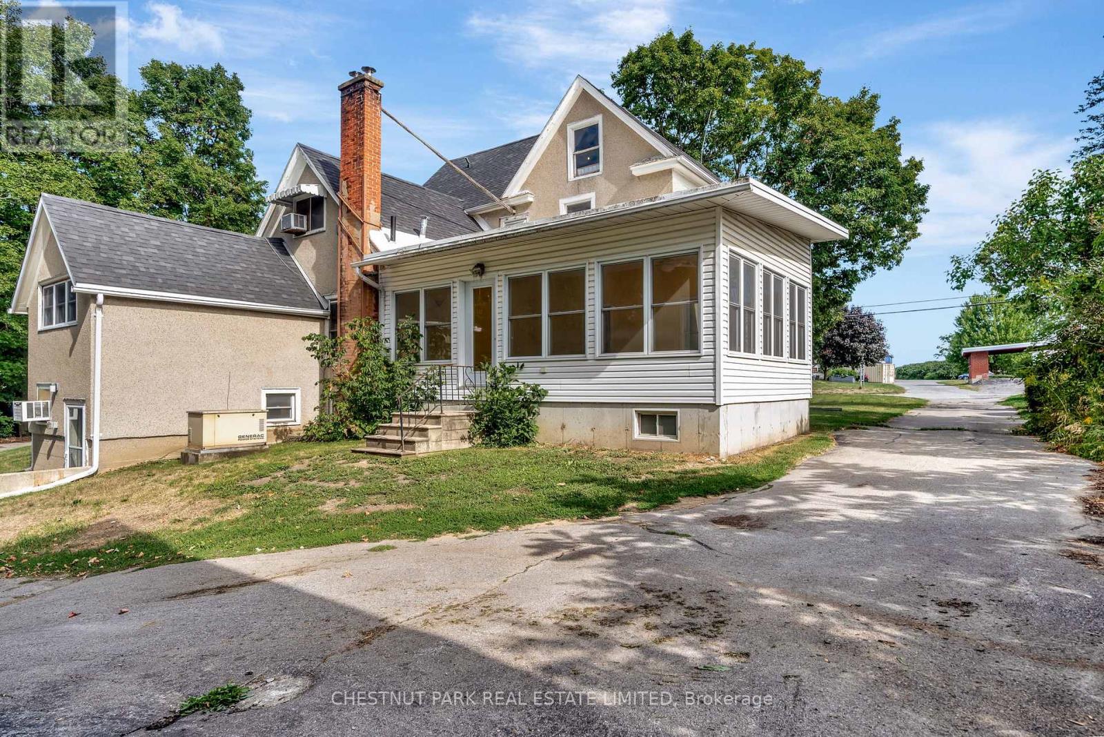 385 Bloomfield Main Street, Prince Edward County, Ontario  K0K 1G0 - Photo 5 - X12492286