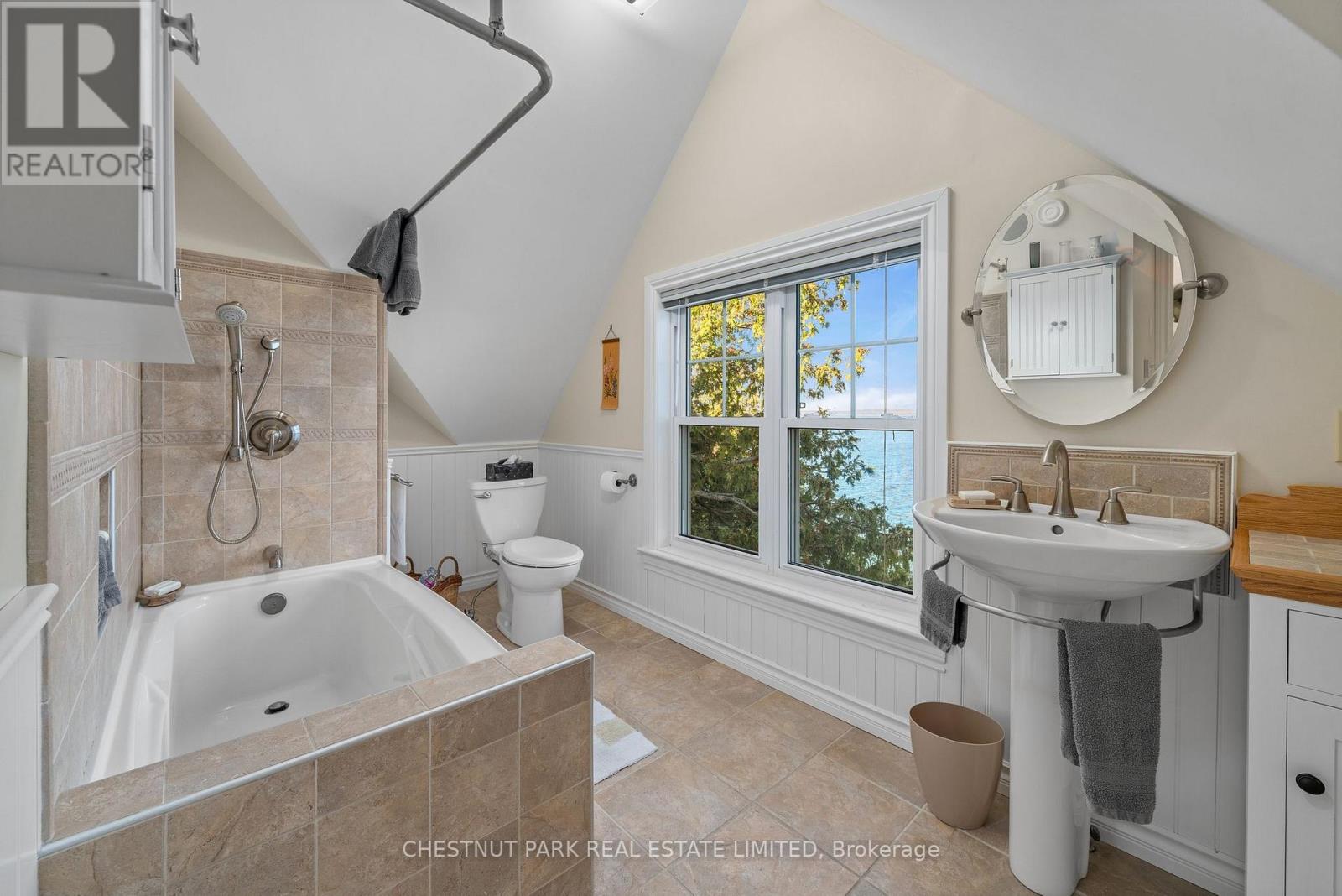 3853 County Road 13, Prince Edward County, Ontario  K0K 2T0 - Photo 38 - X12495084