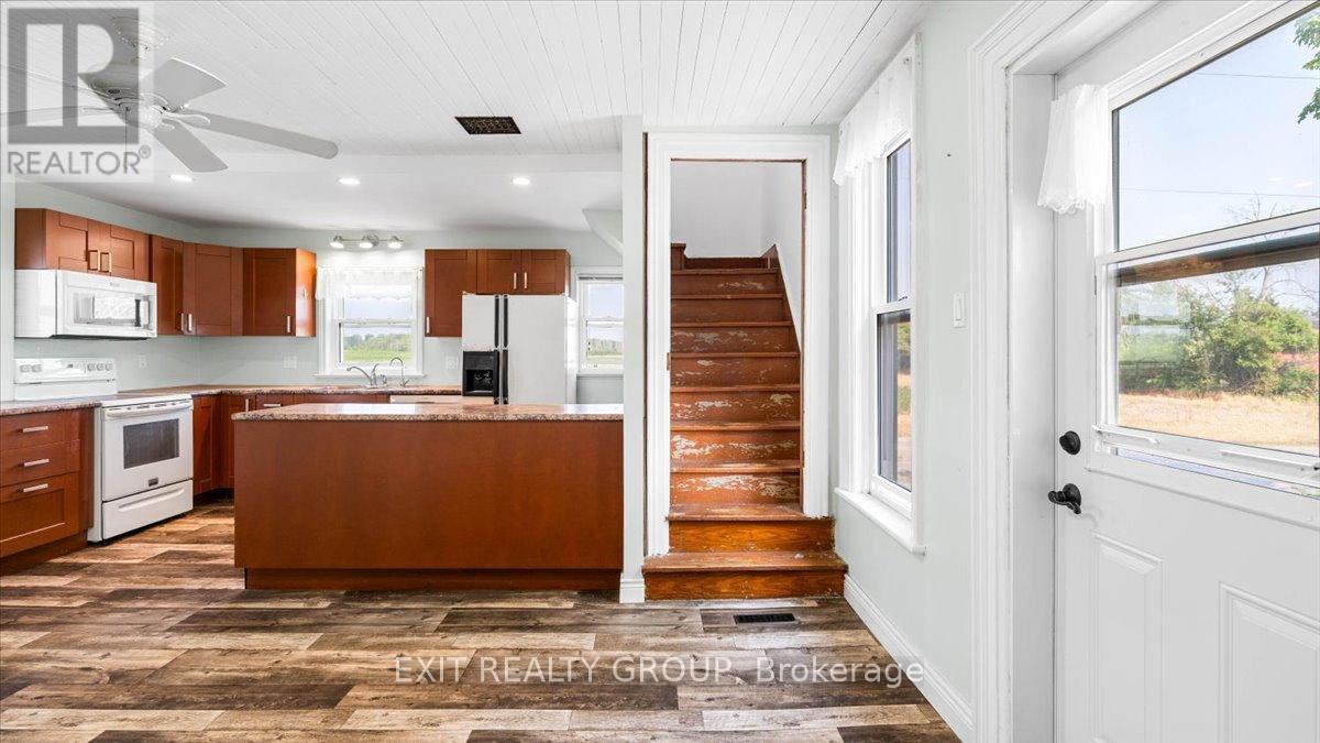 837 Casey Road, Belleville, Ontario  K8N 4Z6 - Photo 10 - X12498788