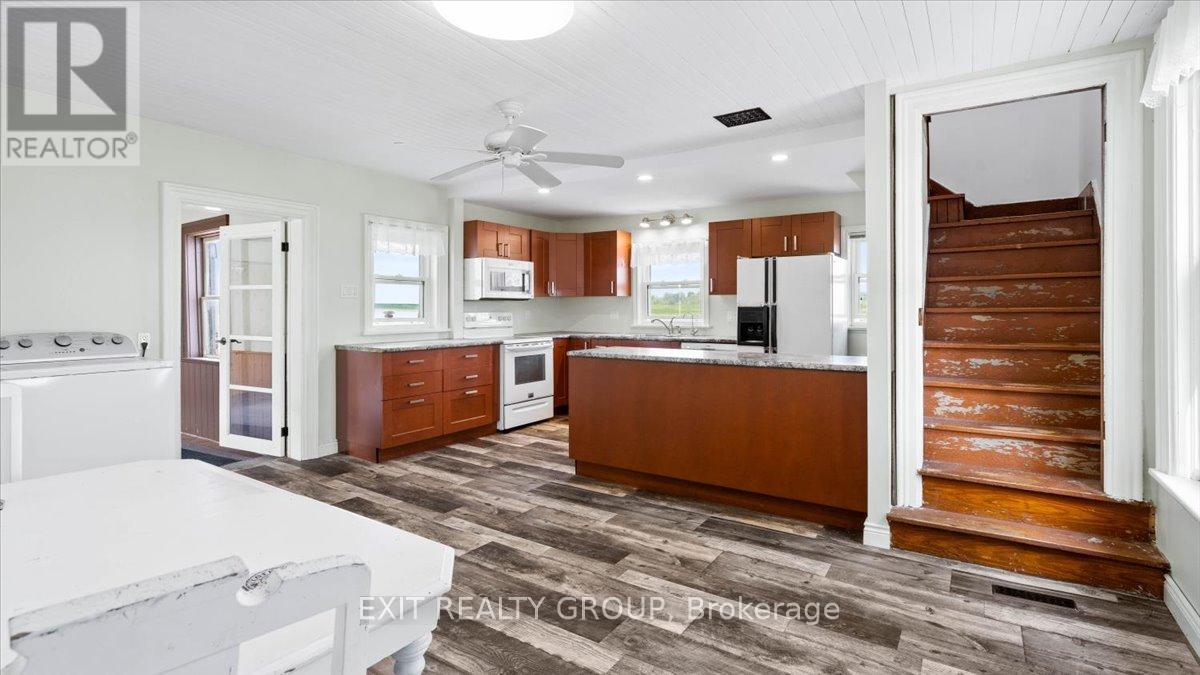 837 Casey Road, Belleville, Ontario  K8N 4Z6 - Photo 9 - X12498788