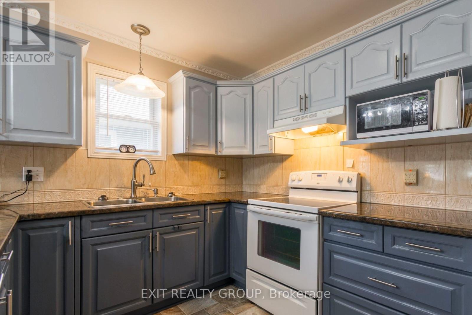 36 Cretney Drive, Prince Edward County, Ontario  K0K 3L0 - Photo 9 - X12499078