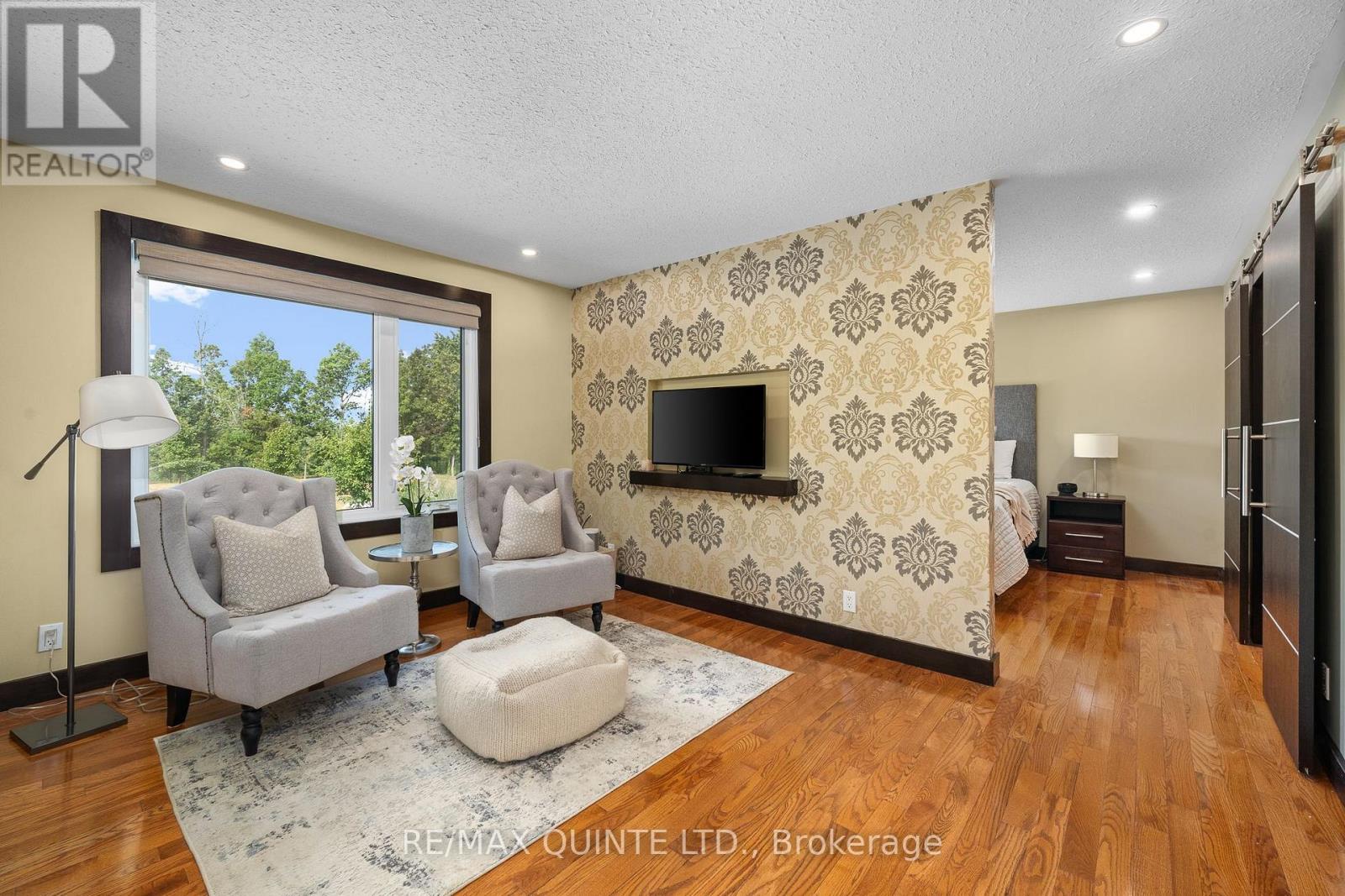 100 Bay Breeze Street, Prince Edward County, Ontario  K8N 0L4 - Photo 21 - X12502676