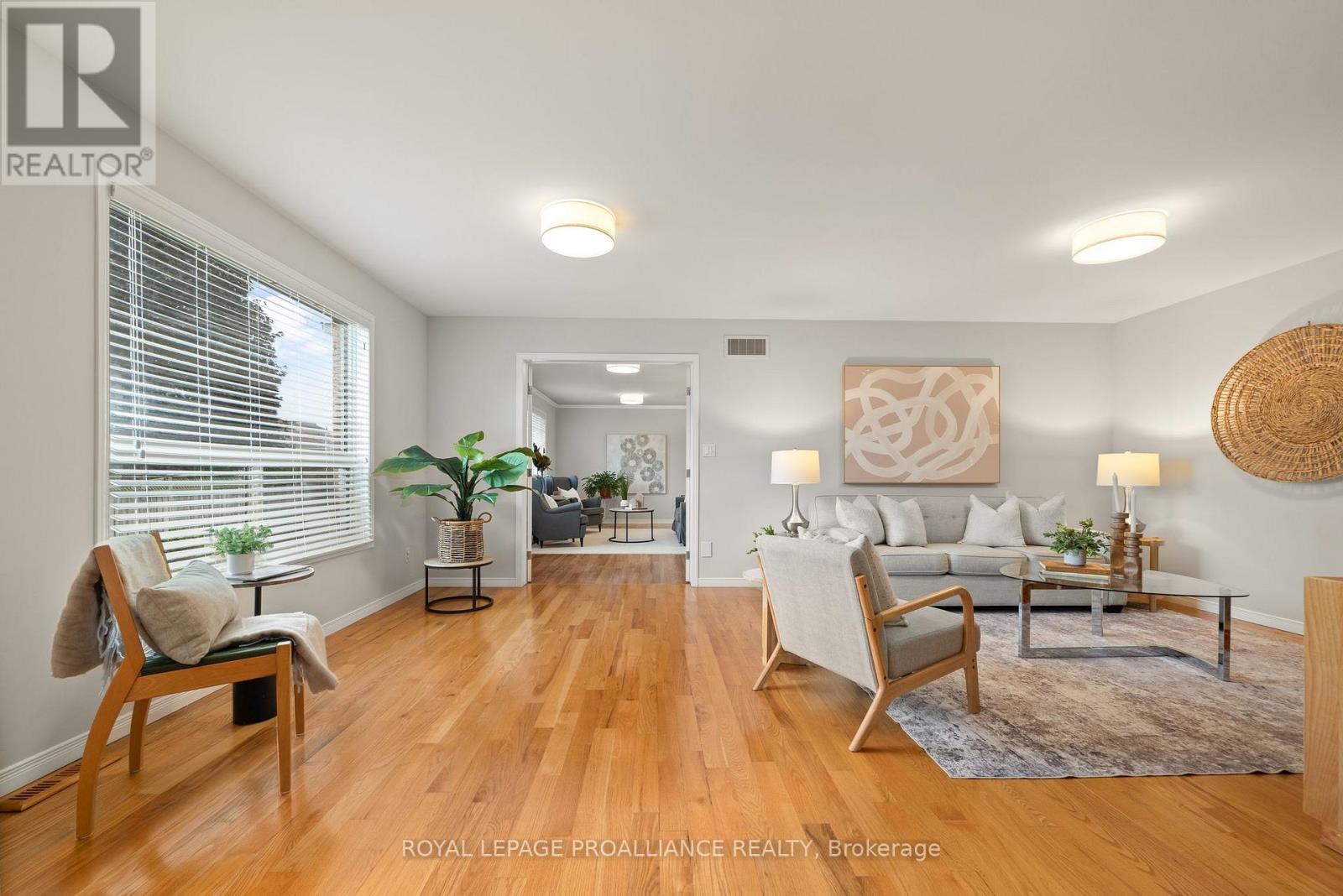 8 Linden Lane, Belleville, Ontario  K8N 5W9 - Photo 10 - X12503154