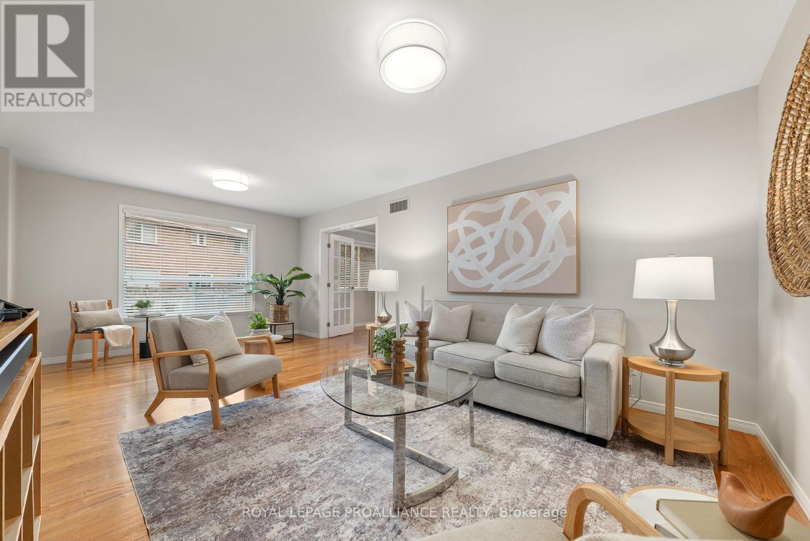 8 Linden Lane, Belleville, Ontario  K8N 5W9 - Photo 12 - X12503154