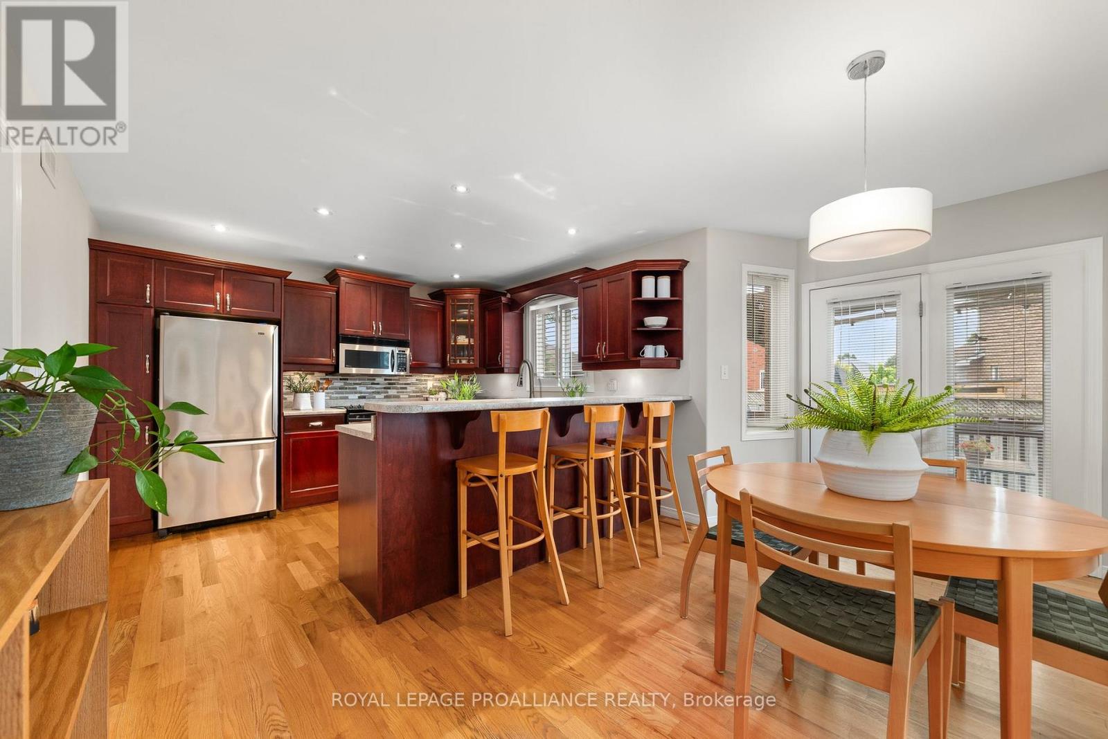 8 Linden Lane, Belleville, Ontario  K8N 5W9 - Photo 16 - X12503154