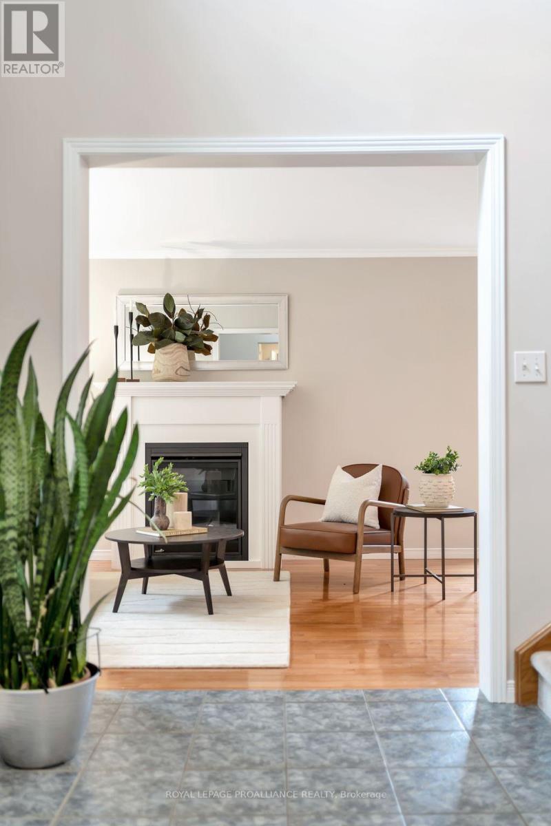 8 Linden Lane, Belleville, Ontario  K8N 5W9 - Photo 28 - X12503154