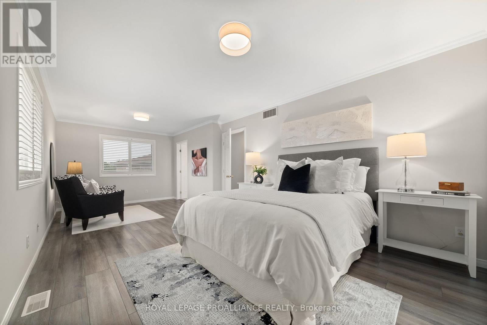 8 Linden Lane, Belleville, Ontario  K8N 5W9 - Photo 32 - X12503154