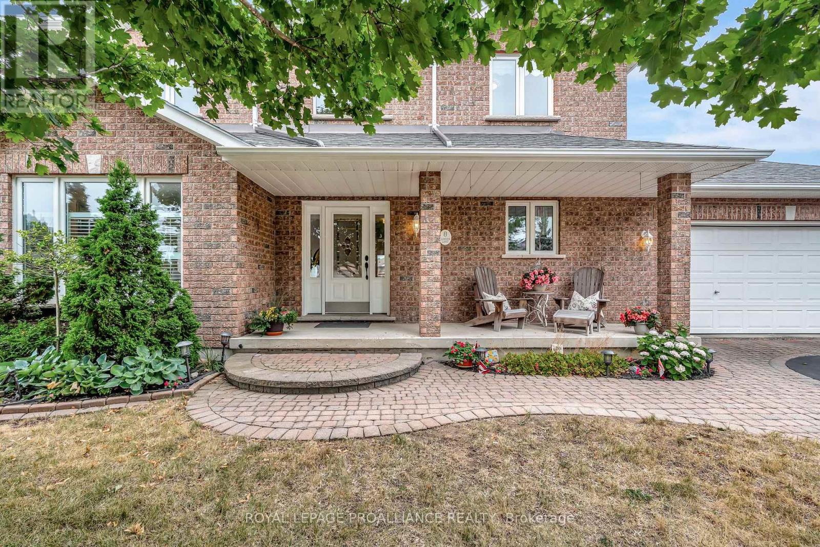 8 Linden Lane, Belleville, Ontario  K8N 5W9 - Photo 4 - X12503154