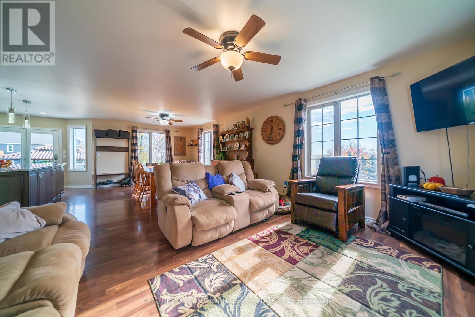 144 Centre Street, Deseronto, Ontario  K0K 1X0 - Photo 12 - X12504332