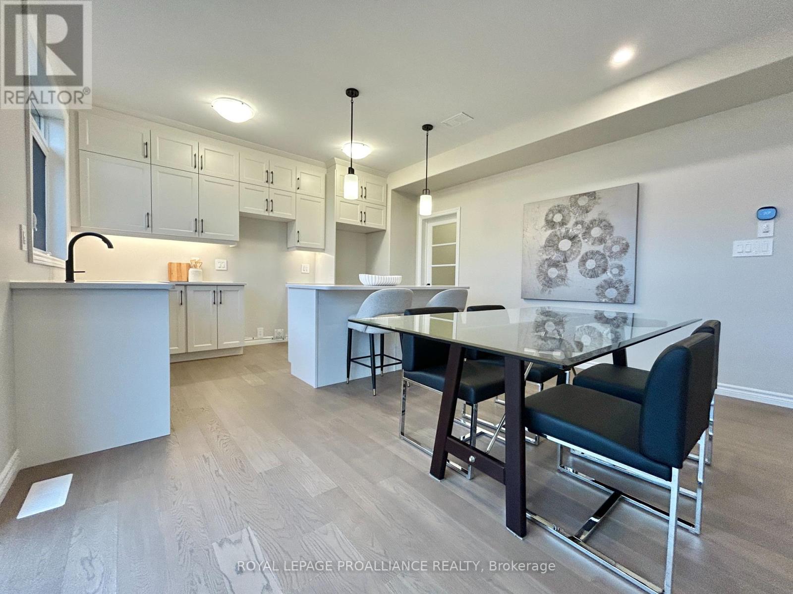 16 Peace River Street, Belleville, Ontario  K8N 0V6 - Photo 8 - X12504848