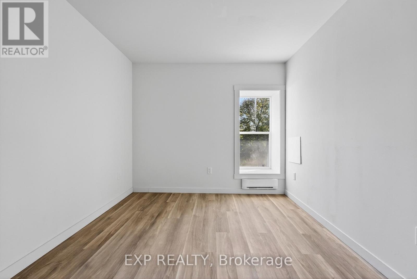 19 & 21 Railway Terrace, Belleville, Ontario  K8N 2R8 - Photo 15 - X12506892