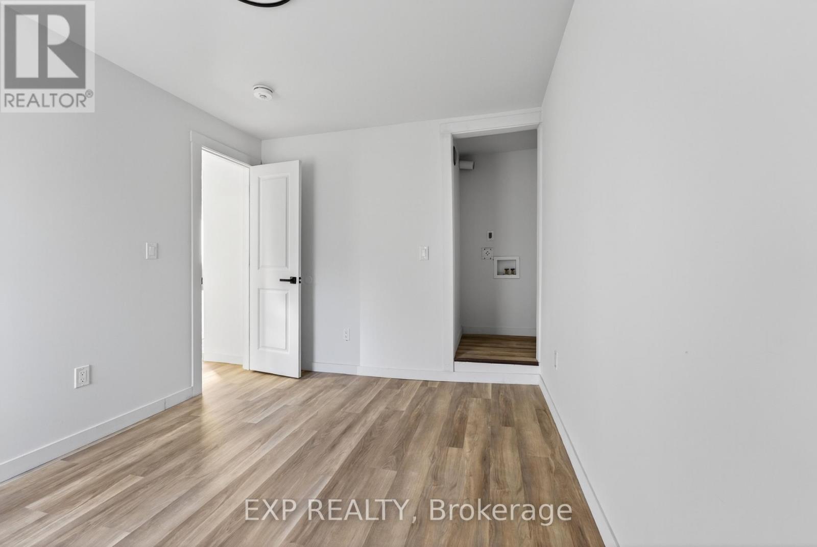 19 & 21 Railway Terrace, Belleville, Ontario  K8N 2R8 - Photo 16 - X12506892