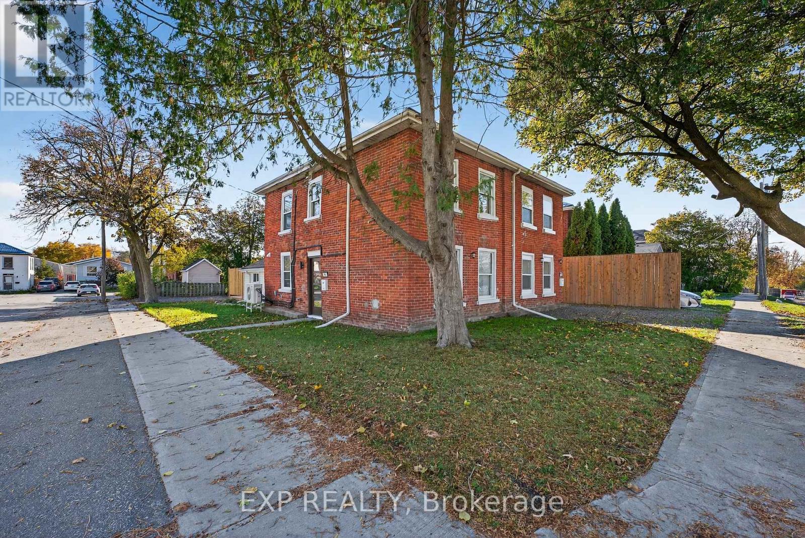 19 & 21 Railway Terrace, Belleville, Ontario  K8N 2R8 - Photo 3 - X12506892
