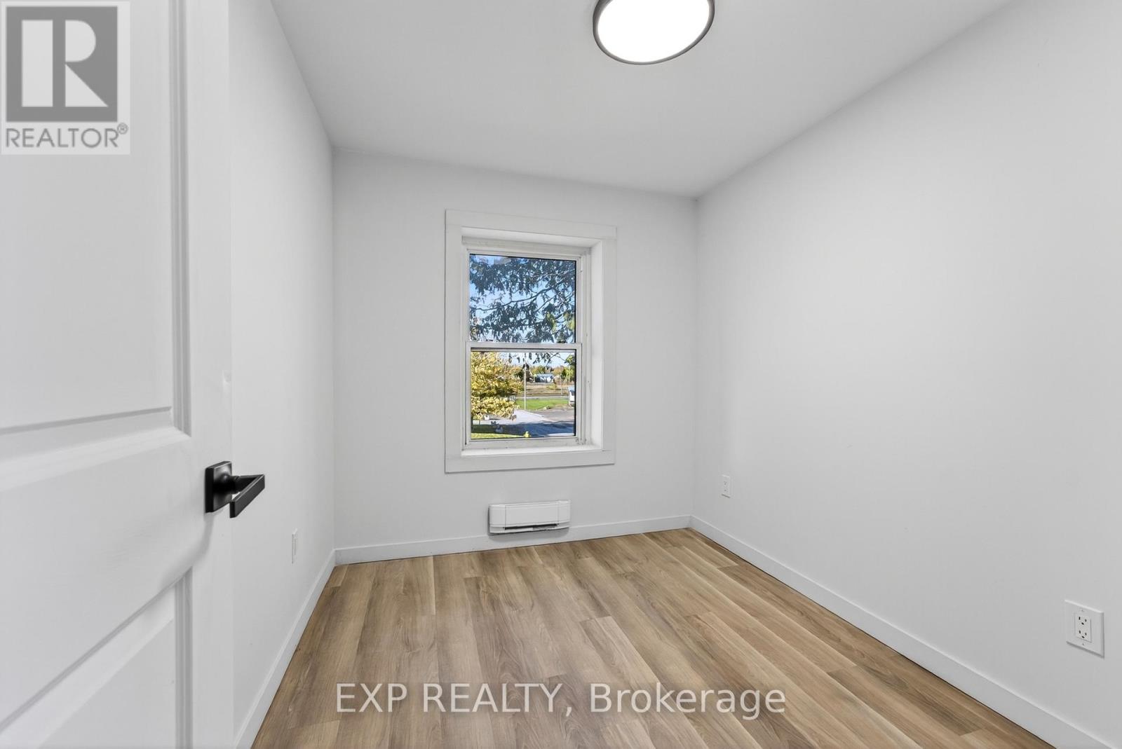 19 & 21 Railway Terrace, Belleville, Ontario  K8N 2R8 - Photo 31 - X12506892