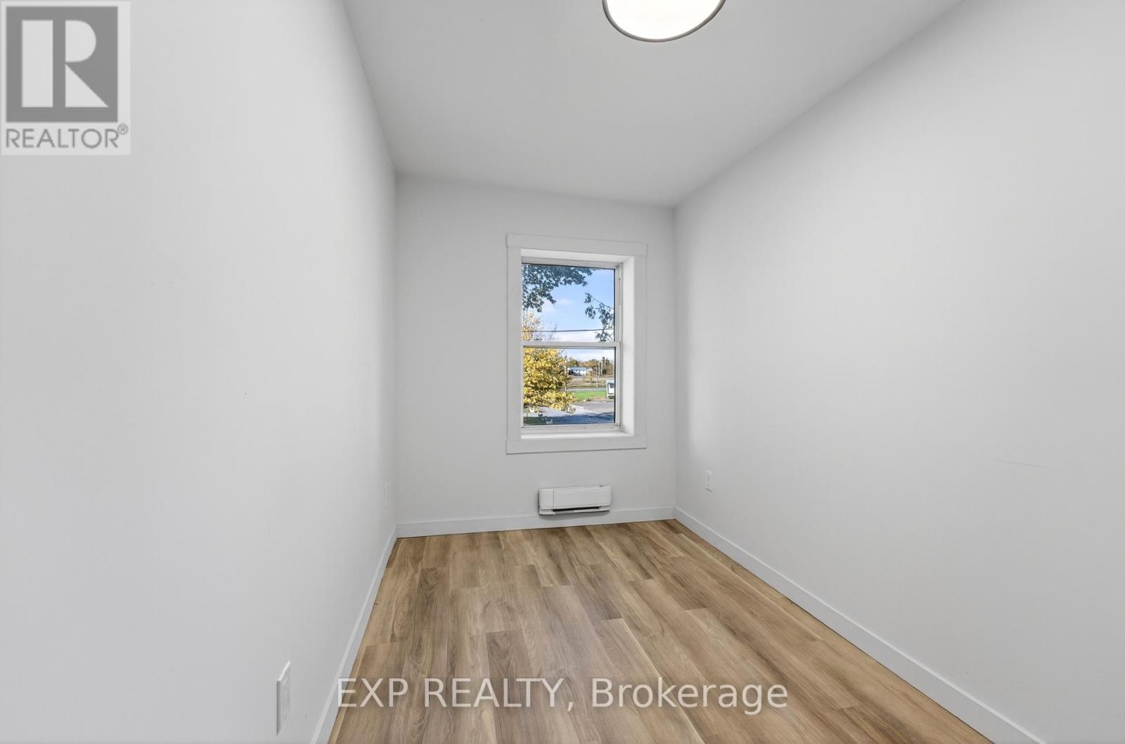 19 & 21 Railway Terrace, Belleville, Ontario  K8N 2R8 - Photo 32 - X12506892