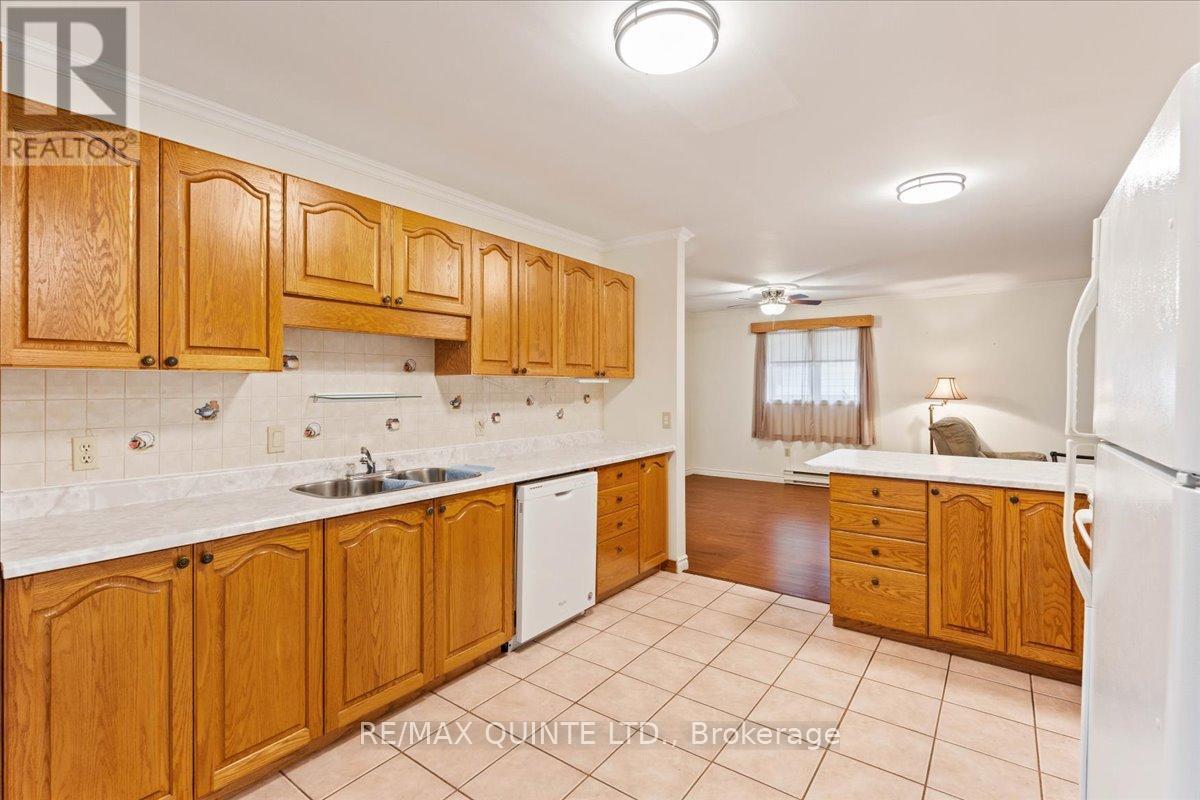 16 Maple Avenue, Prince Edward County, Ontario  K0K 2T0 - Photo 16 - X12512476