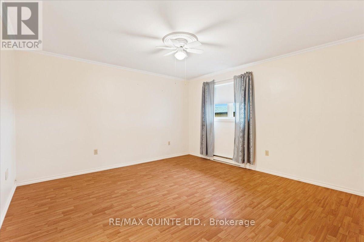 16 Maple Avenue, Prince Edward County, Ontario  K0K 2T0 - Photo 23 - X12512476