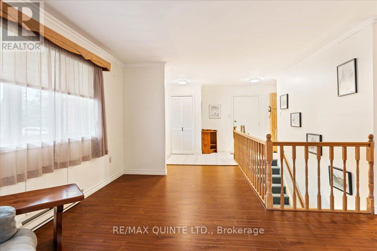 16 Maple Avenue, Prince Edward County, Ontario  K0K 2T0 - Photo 6 - X12512476