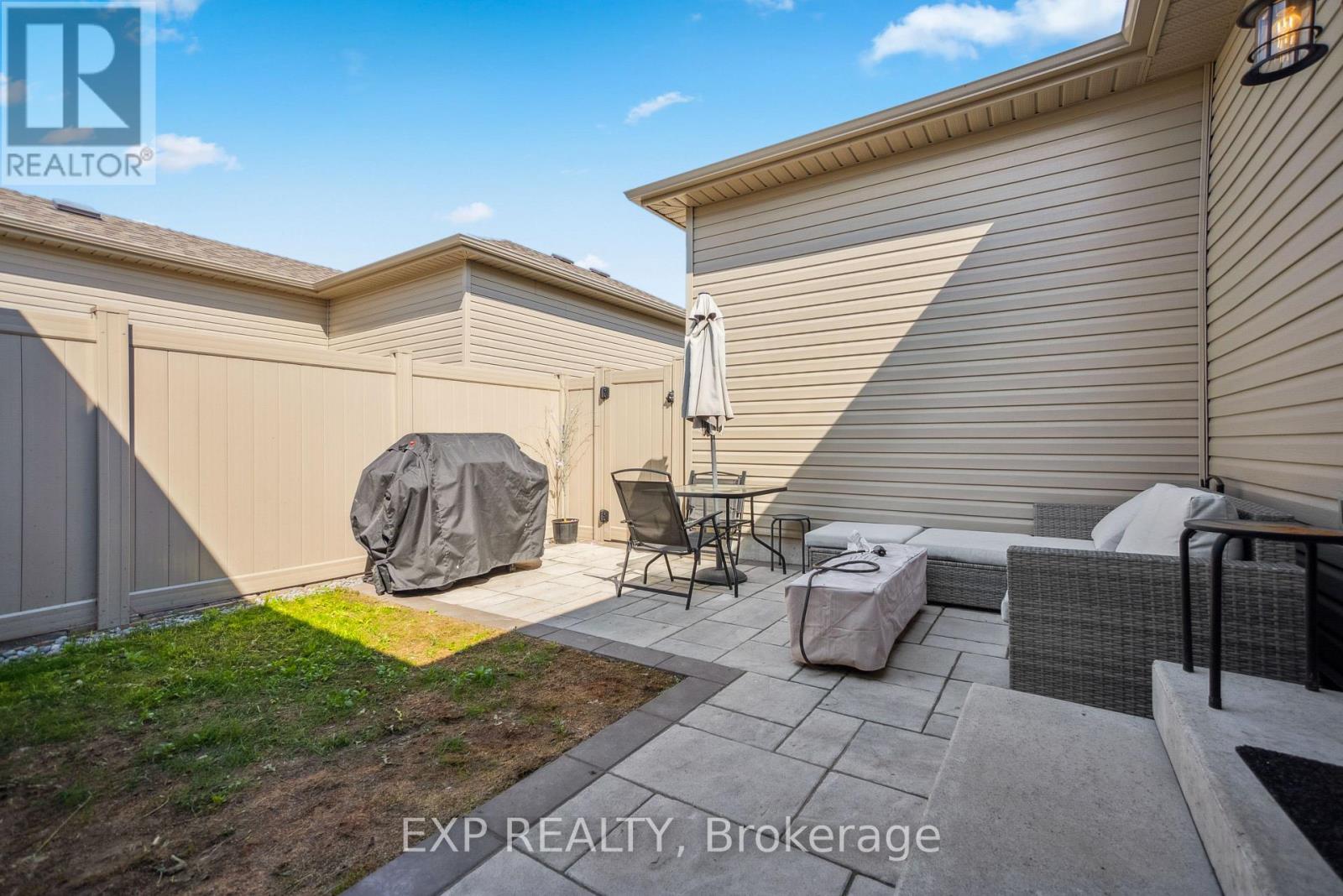 61 Athabaska Drive, Belleville, Ontario  K8N 0T1 - Photo 31 - X12512582