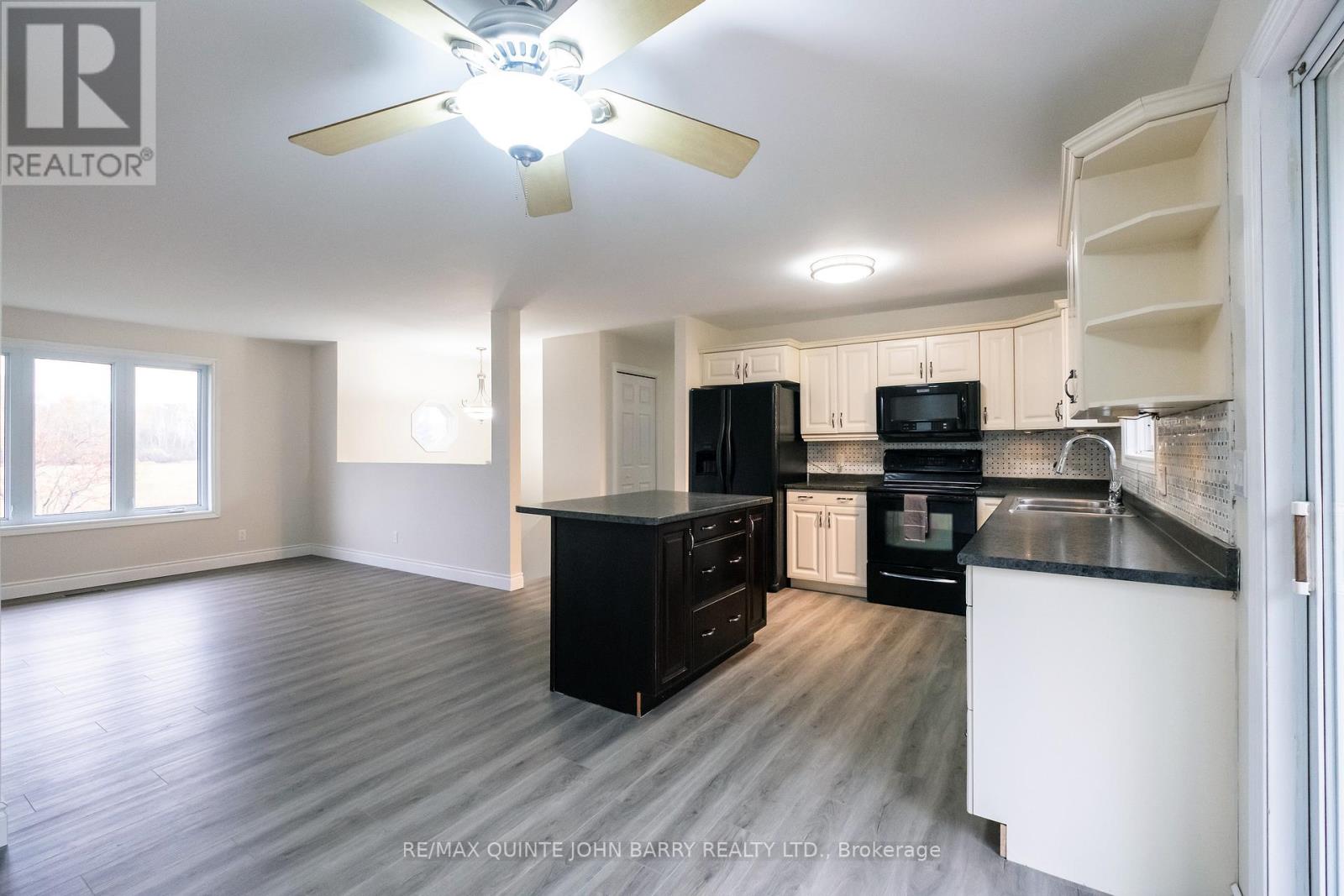 113 Barcovan Beach Road, Quinte West, Ontario  K0K 1L0 - Photo 12 - X12512990