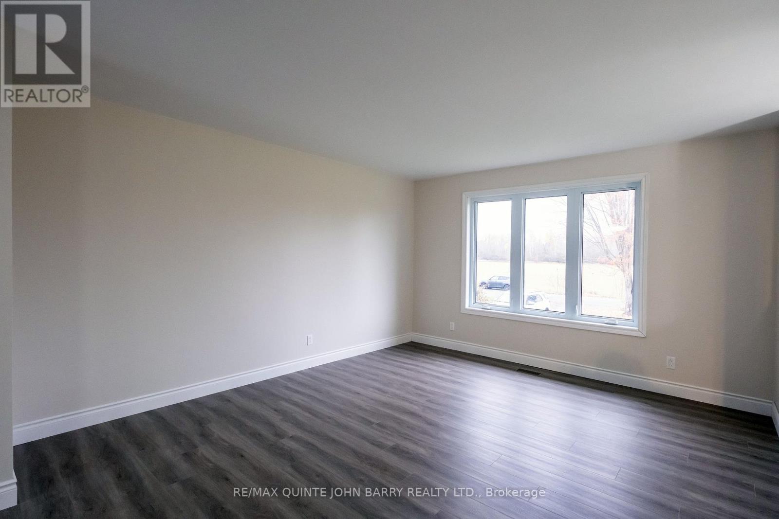 113 Barcovan Beach Road, Quinte West, Ontario  K0K 1L0 - Photo 5 - X12512990