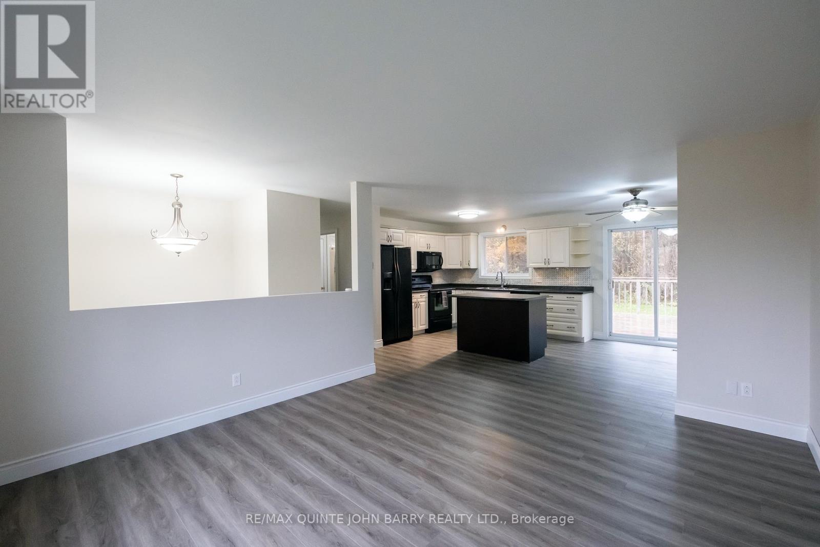 113 Barcovan Beach Road, Quinte West, Ontario  K0K 1L0 - Photo 7 - X12512990