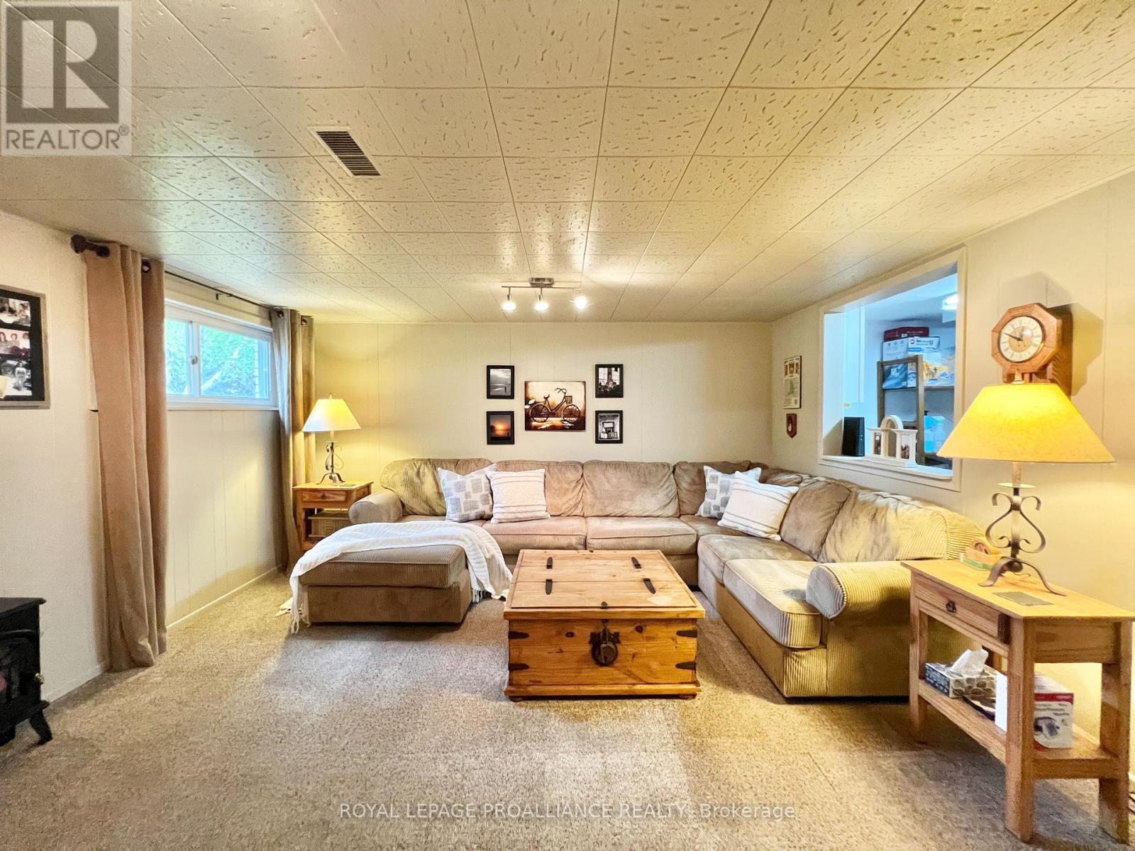 11 Stavebank Road, Belleville, Ontario  K8P 2N7 - Photo 16 - X12513568