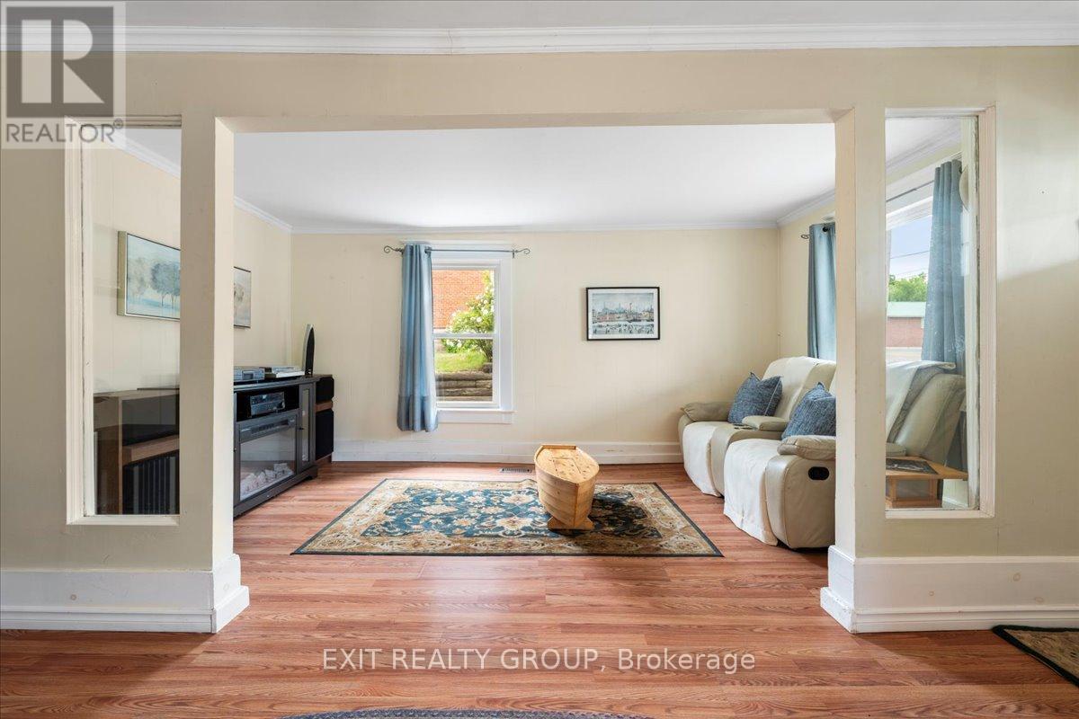 101 Durham Street S, Madoc, Ontario  K0K 2K0 - Photo 15 - X12514038