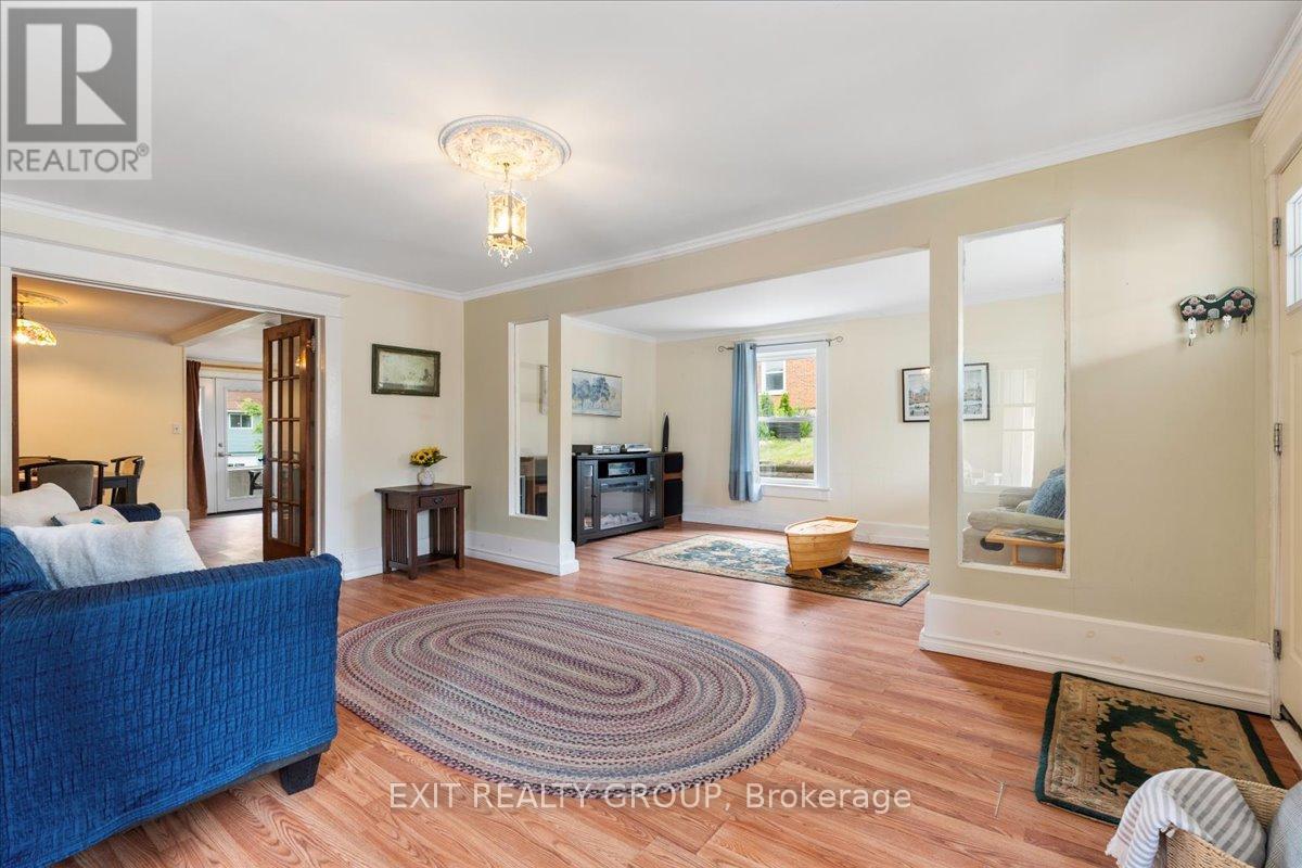 101 Durham Street S, Madoc, Ontario  K0K 2K0 - Photo 18 - X12514038