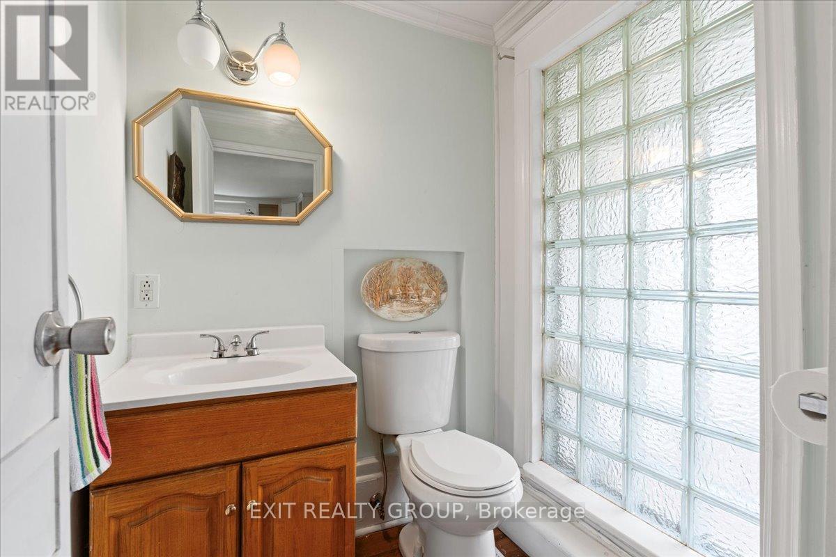 101 Durham Street S, Madoc, Ontario  K0K 2K0 - Photo 9 - X12514038