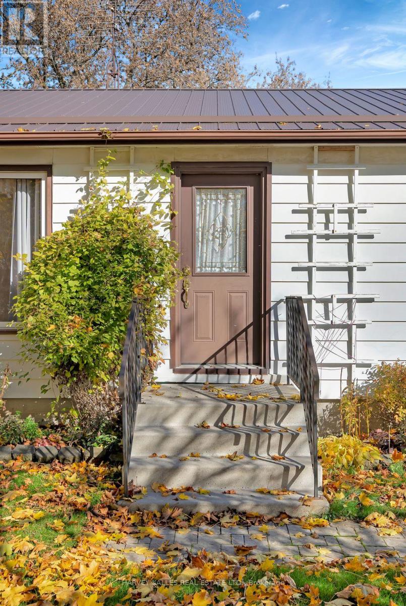 1075 County Rd 10 Road, Prince Edward County, Ontario  K0K 2T0 - Photo 4 - X12515348