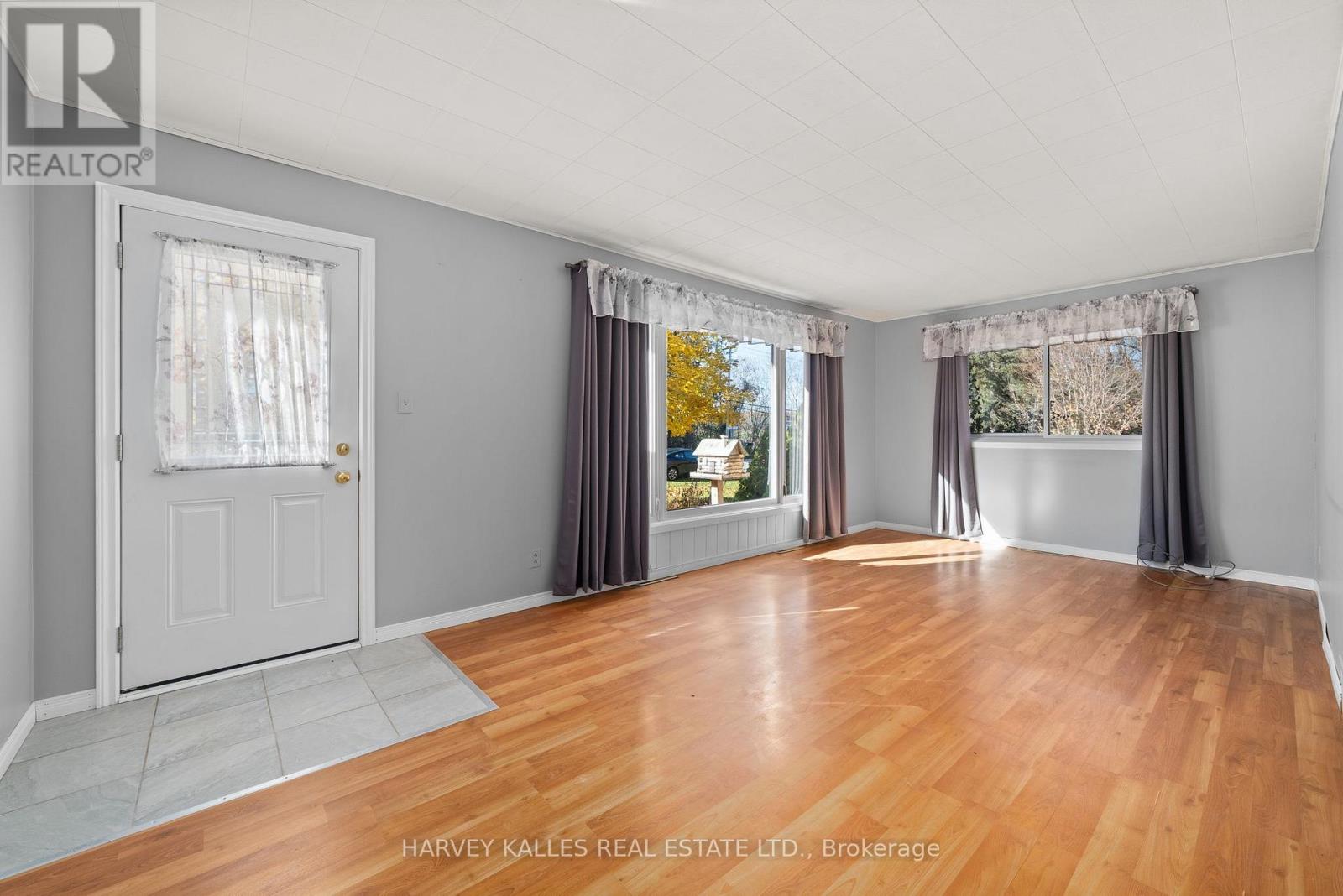 1075 County Rd 10 Road, Prince Edward County, Ontario  K0K 2T0 - Photo 5 - X12515348