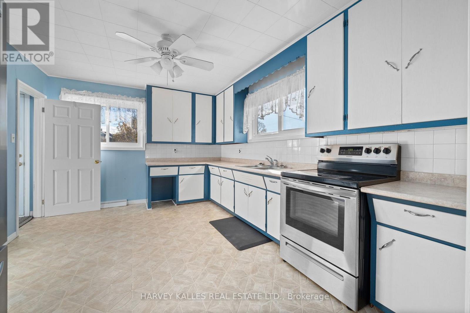 1075 County Rd 10 Road, Prince Edward County, Ontario  K0K 2T0 - Photo 8 - X12515348