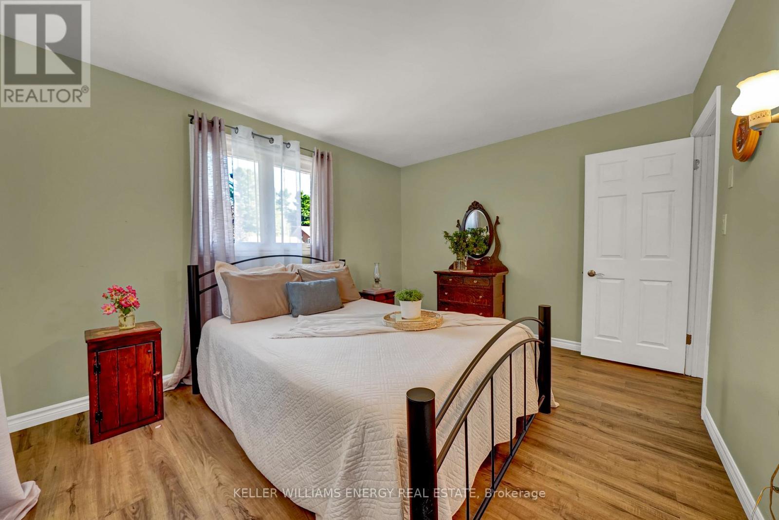 2 Argyle Crescent, Prince Edward County, Ontario  K0K 2T0 - Photo 16 - X12515622