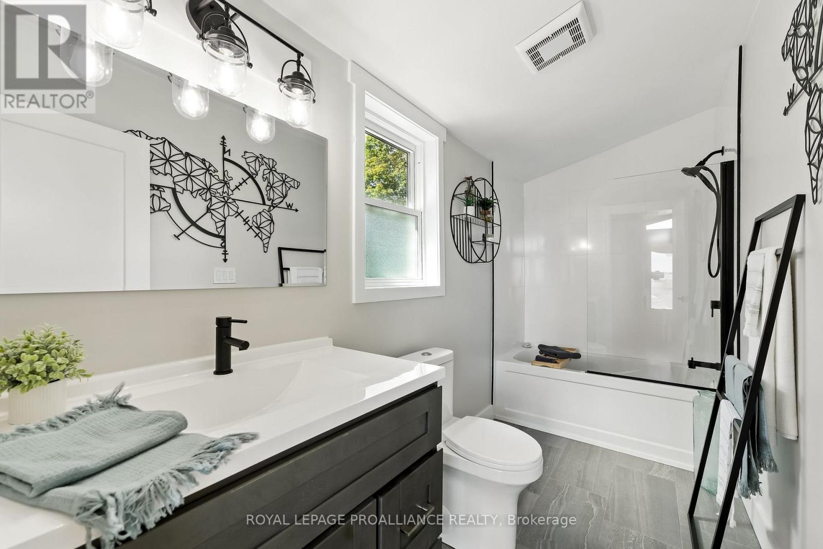 97 Manley Drive, Belleville, Ontario  K8N 4Z4 - Photo 16 - X12516110