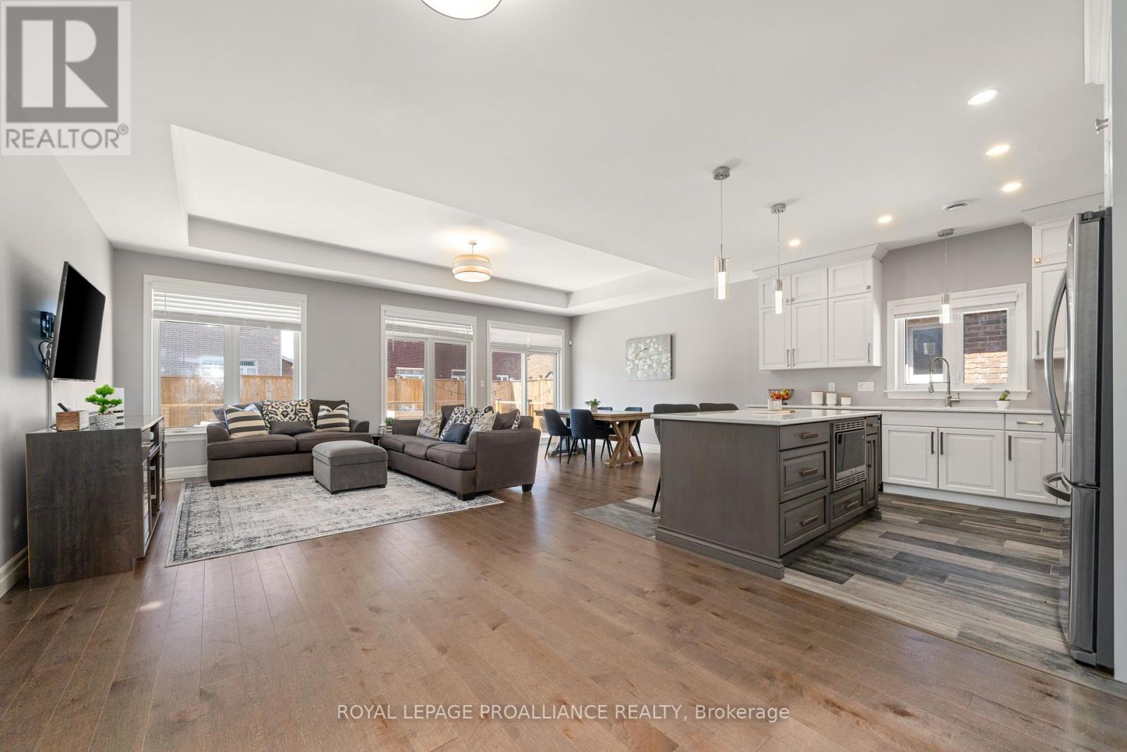 16 Hummingbird Drive, Belleville, Ontario  K8N 0H7 - Photo 10 - X12516292