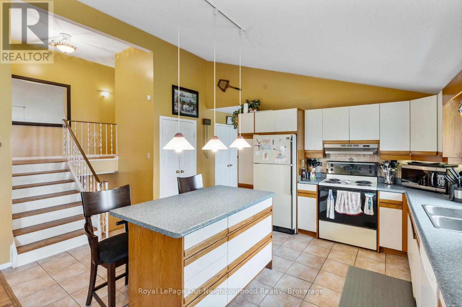 10 Richardson Road, Prince Edward County, Ontario  K0K 2T0 - Photo 14 - X12516810