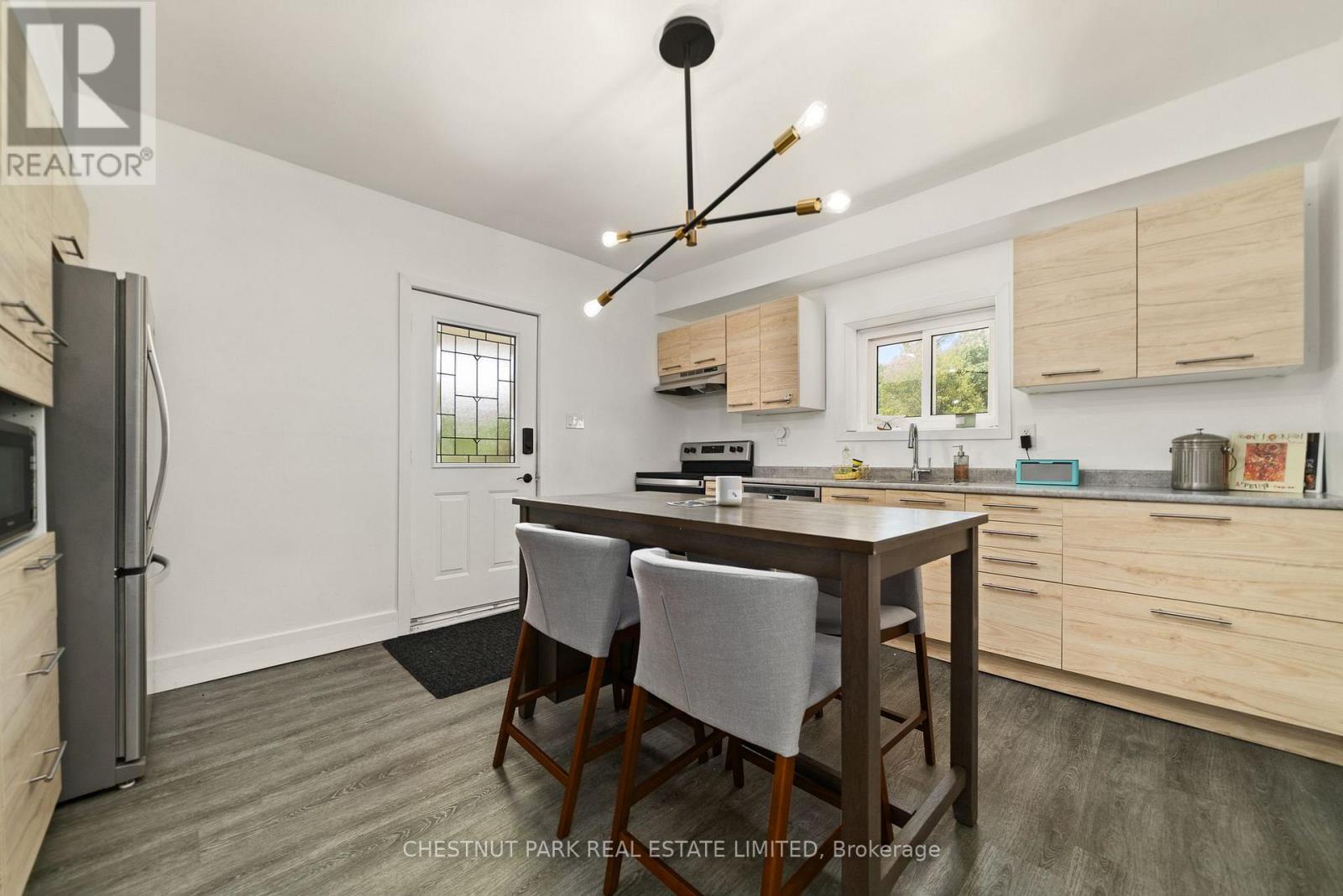 46 Consecon Street, Prince Edward County, Ontario  K0K 3L0 - Photo 4 - X12518718