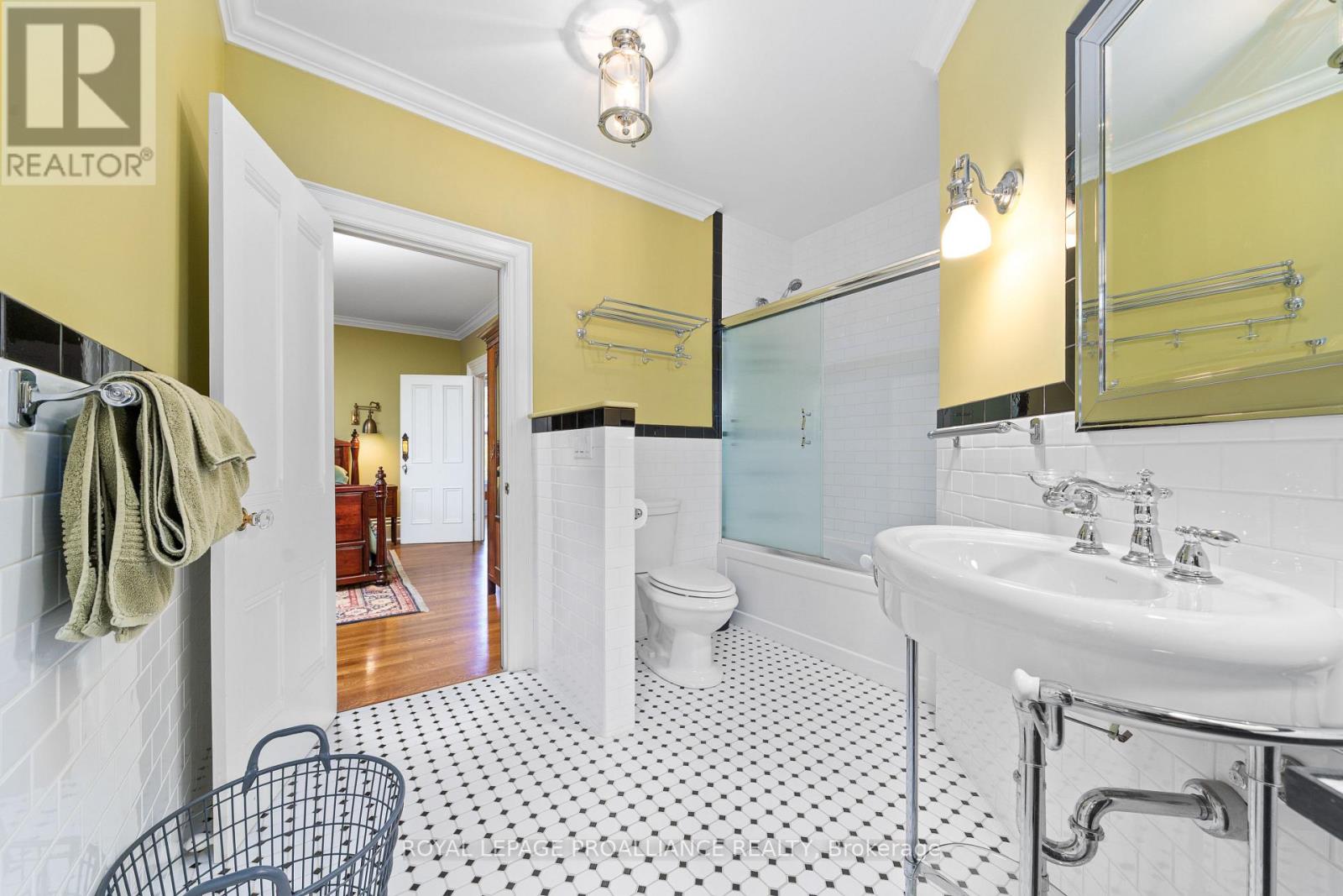 79 West Mary Street, Prince Edward County, Ontario  K0K 2T0 - Photo 24 - X12519578