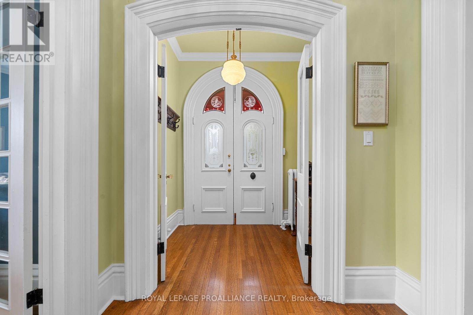 79 West Mary Street, Prince Edward County, Ontario  K0K 2T0 - Photo 8 - X12519578