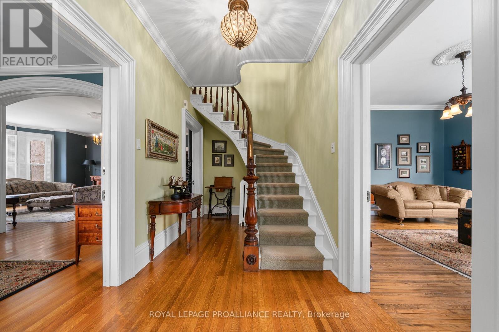 79 West Mary Street, Prince Edward County, Ontario  K0K 2T0 - Photo 9 - X12519578