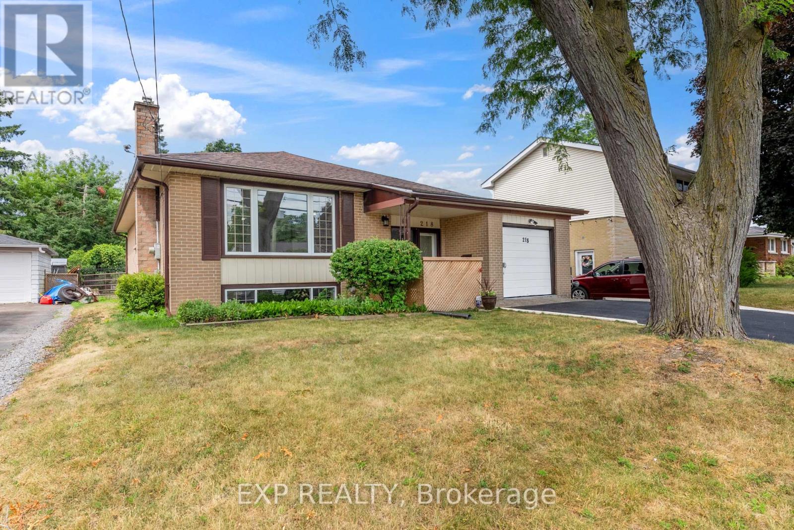 218 Farley Avenue, Belleville, Ontario  K8N 4L5 - Photo 2 - X12521346